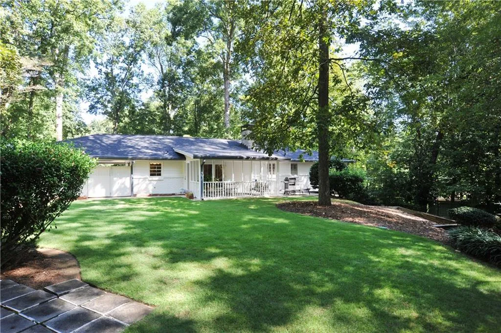 445 Highbrook Drive, Atlanta, Georgia 30342, 4 Bedrooms Bedrooms, ,3 BathroomsBathrooms,Residential,Sold,445 Highbrook Drive,6632350