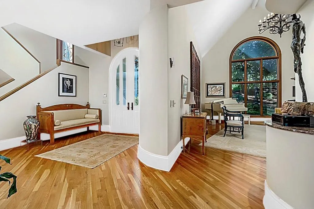 55 Pointe Ridge Drive, Atlanta, Georgia 30328, 5 Bedrooms Bedrooms, ,5 BathroomsBathrooms,Residential,Sold,55 Pointe Ridge Drive,6834892
