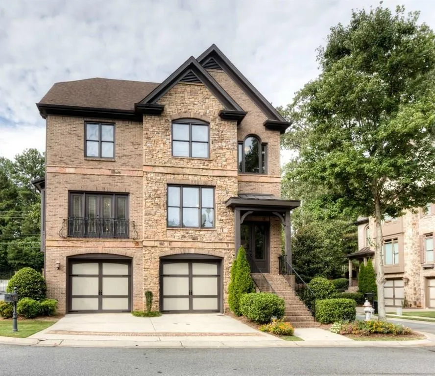 7989 Magnolia Square, Atlanta, Georgia 30350, 5 Bedrooms Bedrooms, ,3 BathroomsBathrooms,Residential,Sold,7989 Magnolia Square,5746558