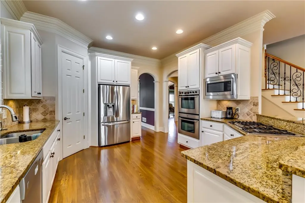 7918 Stratford Lane, Atlanta, Georgia 30350, 5 Bedrooms Bedrooms, ,5 BathroomsBathrooms,Residential,Sold,7918 Stratford Lane,7467278