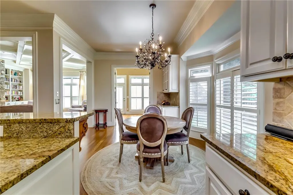 7918 Stratford Lane, Atlanta, Georgia 30350, 5 Bedrooms Bedrooms, ,5 BathroomsBathrooms,Residential,Sold,7918 Stratford Lane,7467278