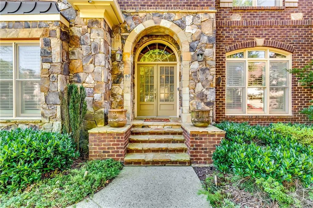 Elegant front approach to executive house.