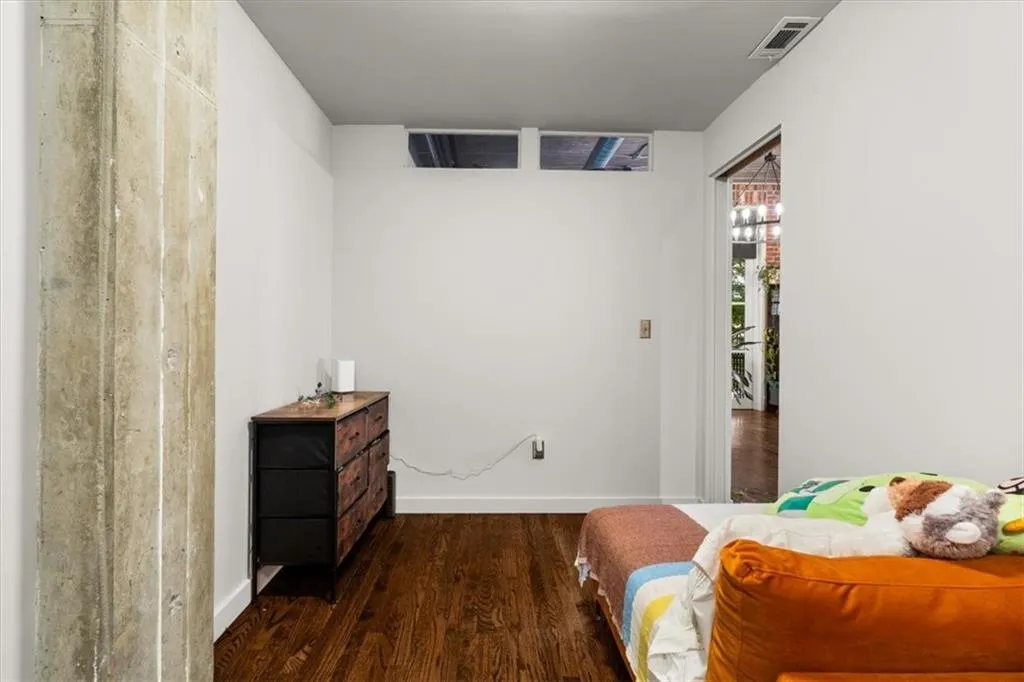 3235 Roswell Road Ne Unit 609, Atlanta, Georgia 30305, 2 Bedrooms Bedrooms, 0 ,2 BathroomsBathrooms,Residential,For Sale,3235 Roswell Road Ne Unit 609,7785998