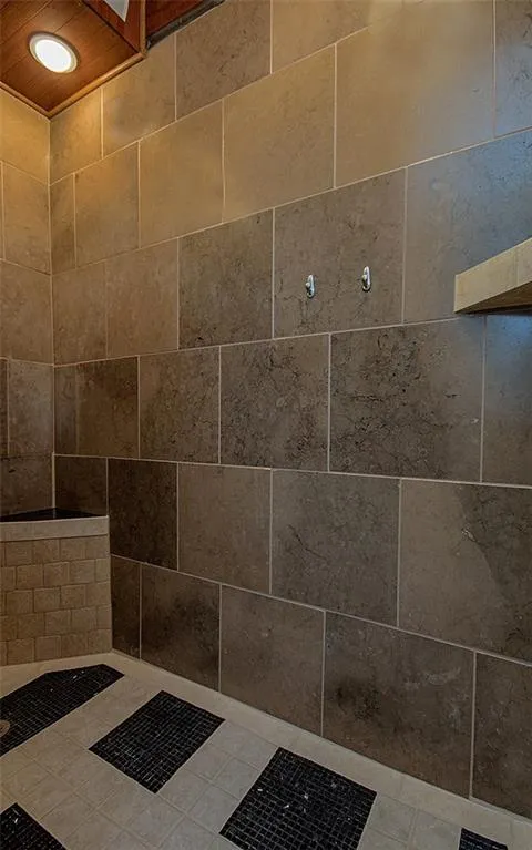 5535 Chemin De Vie, Atlanta, Georgia 30342, 2 Bedrooms Bedrooms, ,2 BathroomsBathrooms,Residential,Sold,5535 Chemin De Vie,5634300