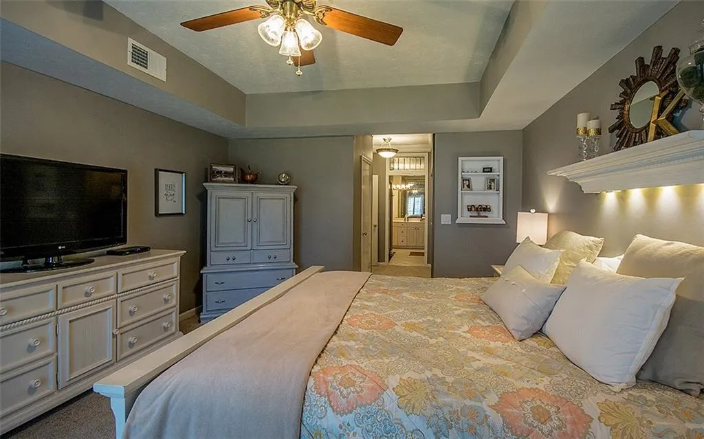 5535 Chemin De Vie, Atlanta, Georgia 30342, 2 Bedrooms Bedrooms, ,2 BathroomsBathrooms,Residential,Sold,5535 Chemin De Vie,5634300