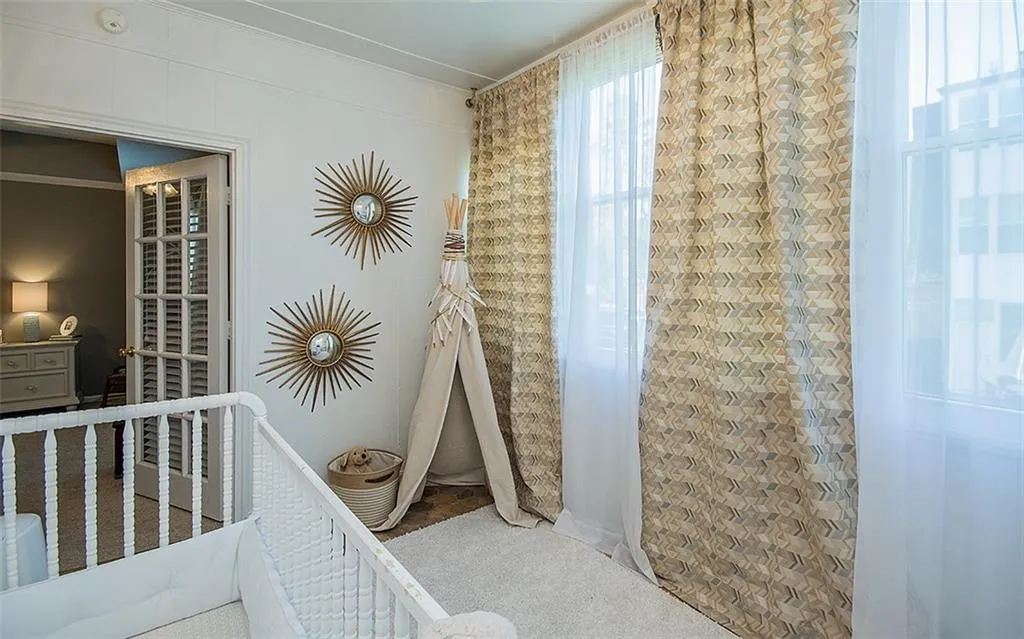 5535 Chemin De Vie, Atlanta, Georgia 30342, 2 Bedrooms Bedrooms, ,2 BathroomsBathrooms,Residential,Sold,5535 Chemin De Vie,5634300