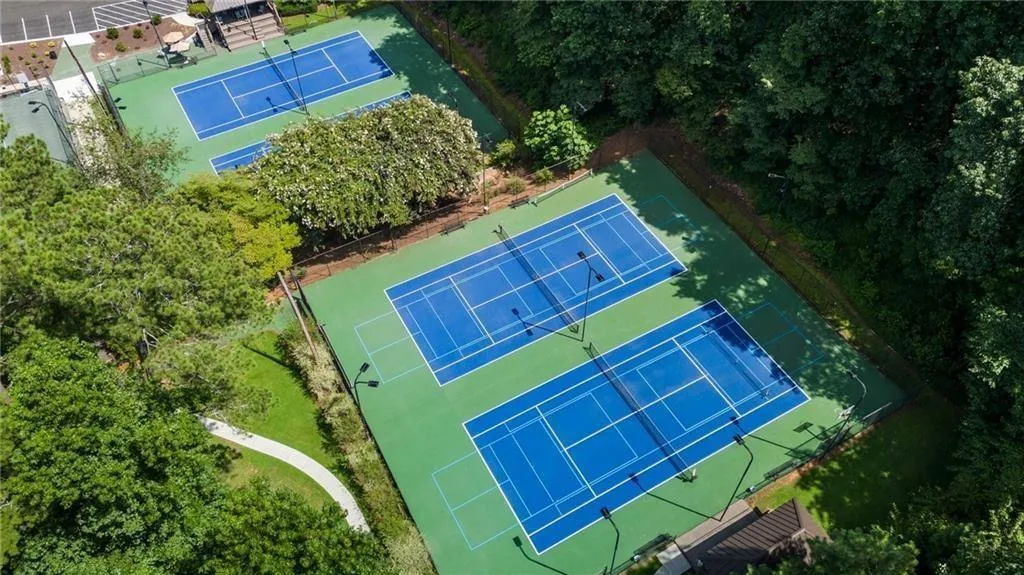 Riverside Club Tennis Courts