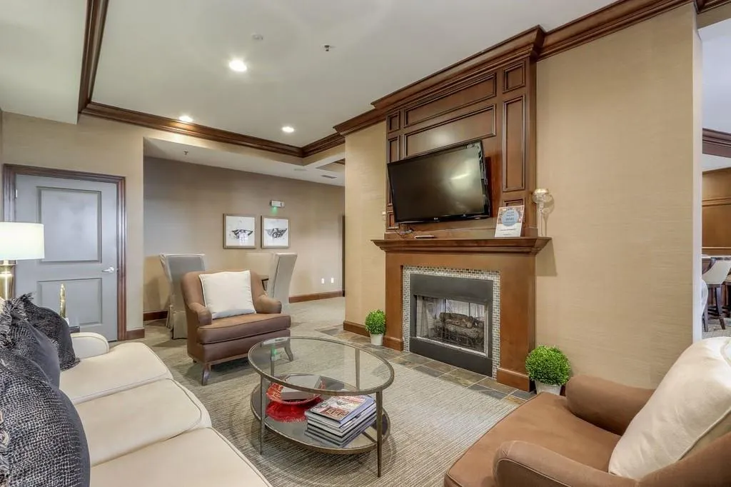 901 Abernathy Road Ne Unit 2150, Atlanta, Georgia 30328, 2 Bedrooms Bedrooms, ,2 BathroomsBathrooms,Residential,Sold,901 Abernathy Road Ne Unit 2150,6851971