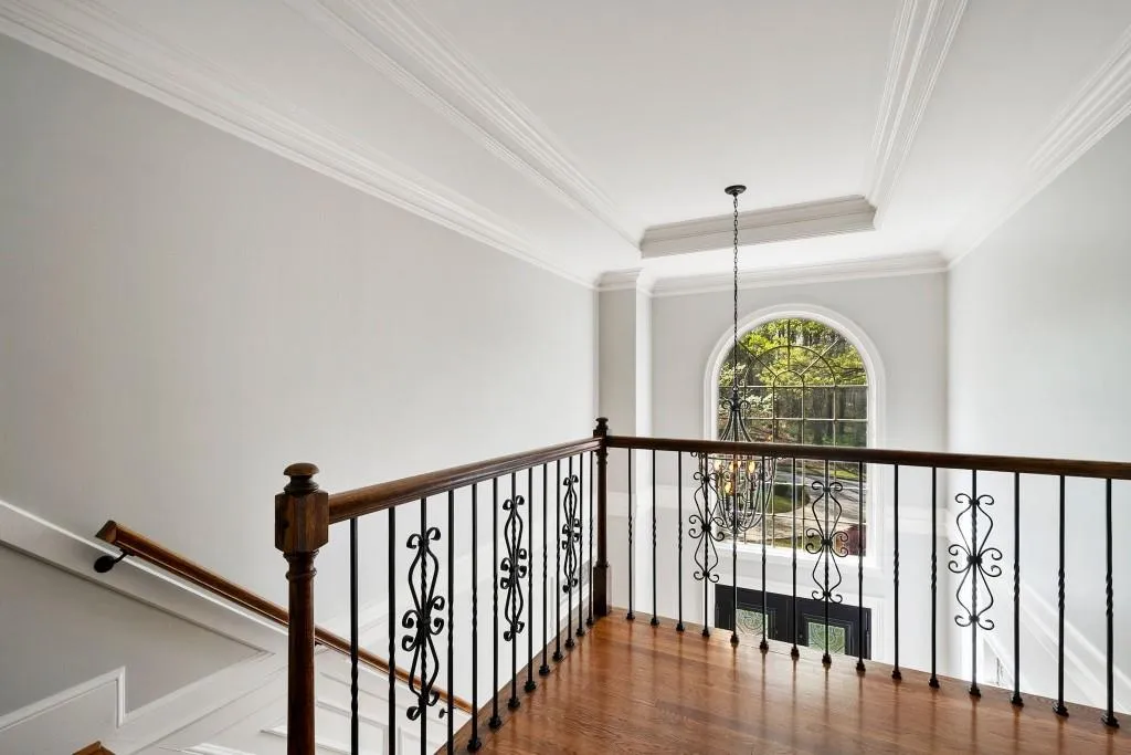 8125 Grogans Ferry Rd, Sandy Springs, Georgia 30350, 5 Bedrooms Bedrooms, ,4 BathroomsBathrooms,Residential,Sold,8125 Grogans Ferry Rd,6704008