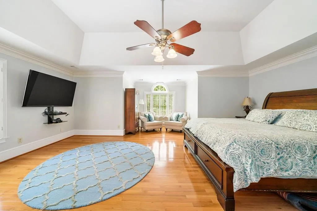 8125 Grogans Ferry Rd, Sandy Springs, Georgia 30350, 5 Bedrooms Bedrooms, ,4 BathroomsBathrooms,Residential,Sold,8125 Grogans Ferry Rd,6704008
