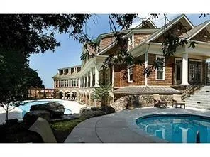 200 River Vista Drive Unit 718, Atlanta, Georgia 30339, 2 Bedrooms Bedrooms, ,2 BathroomsBathrooms,Residential,Sold,200 River Vista Drive Unit 718,5967911