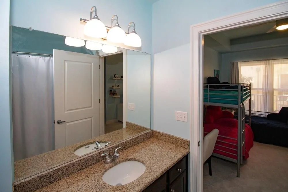 200 River Vista Drive Unit 718, Atlanta, Georgia 30339, 2 Bedrooms Bedrooms, ,2 BathroomsBathrooms,Residential,Sold,200 River Vista Drive Unit 718,5967911