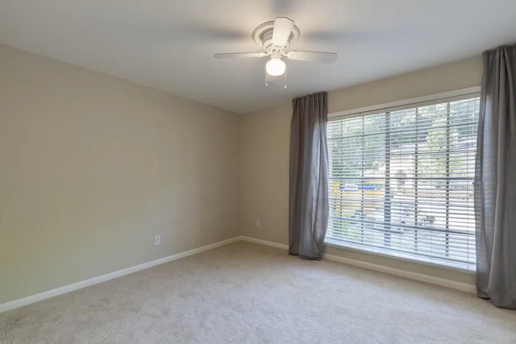 5400 Roswell Road Unit L5, Atlanta, Georgia 30342, 2 Bedrooms Bedrooms, ,2 BathroomsBathrooms,Residential,Sold,5400 Roswell Road Unit L5,5882119