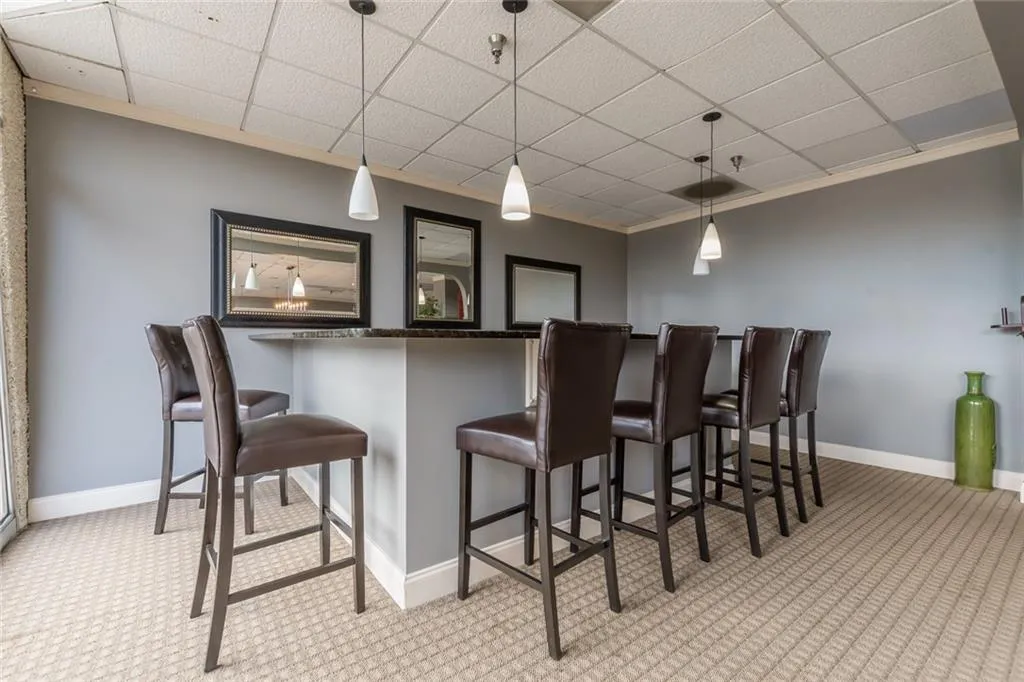 2479 Peachtree Road Ne Unit 1302, Atlanta, Georgia 30305, 1 Bedroom Bedrooms, ,1 BathroomBathrooms,Residential,Sold,2479 Peachtree Road Ne Unit 1302,6677804