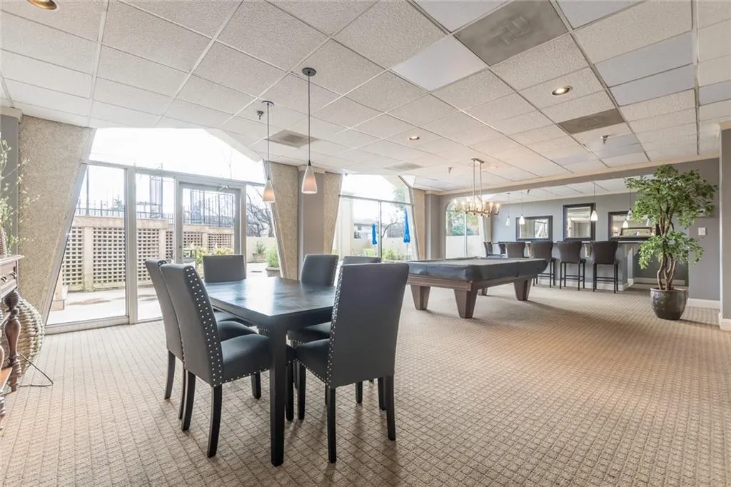 2479 Peachtree Road Ne Unit 1302, Atlanta, Georgia 30305, 1 Bedroom Bedrooms, ,1 BathroomBathrooms,Residential,Sold,2479 Peachtree Road Ne Unit 1302,6677804