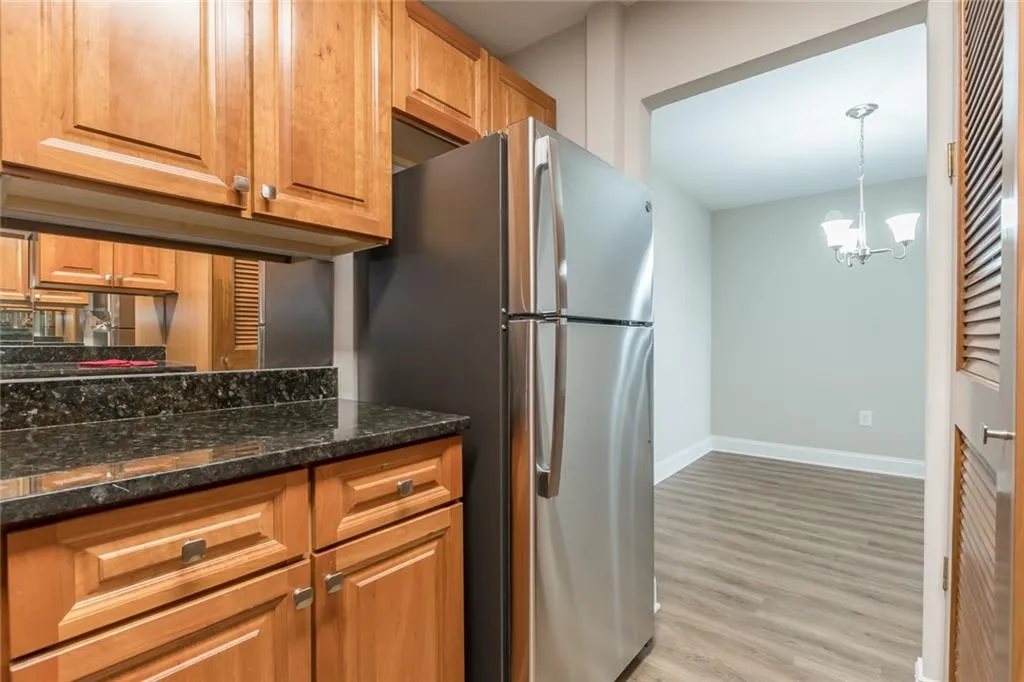 2479 Peachtree Road Ne Unit 1302, Atlanta, Georgia 30305, 1 Bedroom Bedrooms, ,1 BathroomBathrooms,Residential,Sold,2479 Peachtree Road Ne Unit 1302,6677804