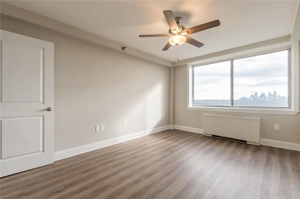 2479 Peachtree Road Ne Unit 1302, Atlanta, Georgia 30305, 1 Bedroom Bedrooms, ,1 BathroomBathrooms,Residential,Sold,2479 Peachtree Road Ne Unit 1302,6677804