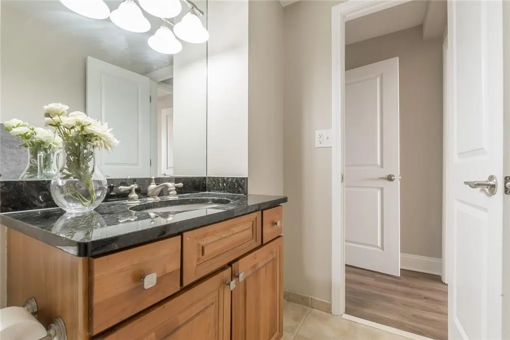 2479 Peachtree Road Ne Unit 1302, Atlanta, Georgia 30305, 1 Bedroom Bedrooms, ,1 BathroomBathrooms,Residential,Sold,2479 Peachtree Road Ne Unit 1302,6677804