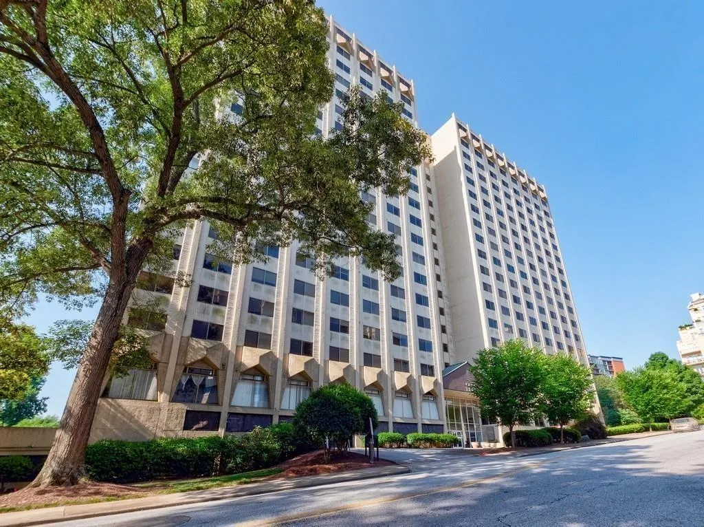 2479 Peachtree Road Ne Unit 1302, Atlanta, Georgia 30305, 1 Bedroom Bedrooms, ,1 BathroomBathrooms,Residential,Sold,2479 Peachtree Road Ne Unit 1302,6677804