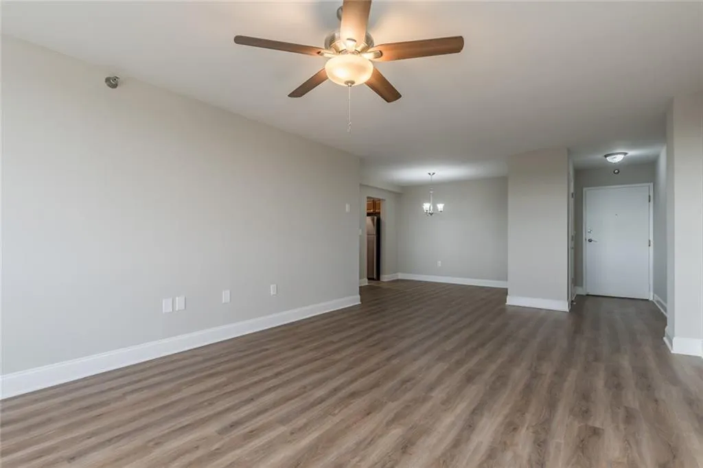 2479 Peachtree Road Ne Unit 1302, Atlanta, Georgia 30305, 1 Bedroom Bedrooms, ,1 BathroomBathrooms,Residential,Sold,2479 Peachtree Road Ne Unit 1302,6677804
