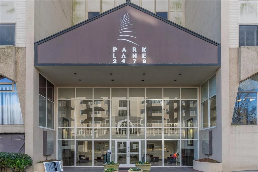 2479 Peachtree Road Ne Unit 1302, Atlanta, Georgia 30305, 1 Bedroom Bedrooms, ,1 BathroomBathrooms,Residential,Sold,2479 Peachtree Road Ne Unit 1302,6677804
