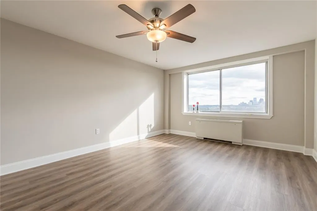 2479 Peachtree Road Ne Unit 1302, Atlanta, Georgia 30305, 1 Bedroom Bedrooms, ,1 BathroomBathrooms,Residential,Sold,2479 Peachtree Road Ne Unit 1302,6677804
