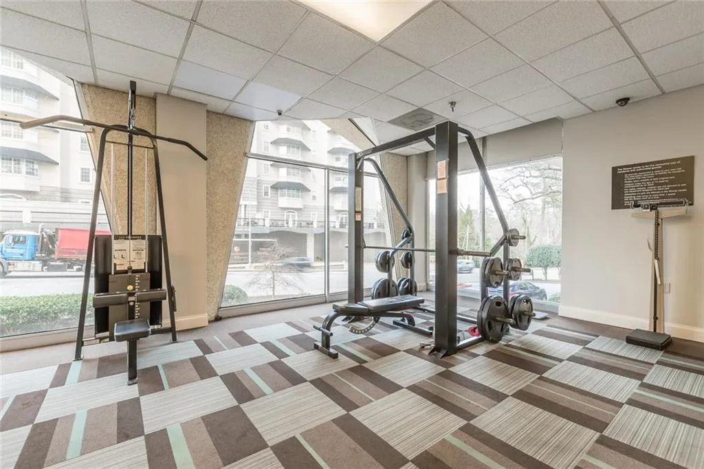 2479 Peachtree Road Ne Unit 1302, Atlanta, Georgia 30305, 1 Bedroom Bedrooms, ,1 BathroomBathrooms,Residential,Sold,2479 Peachtree Road Ne Unit 1302,6677804