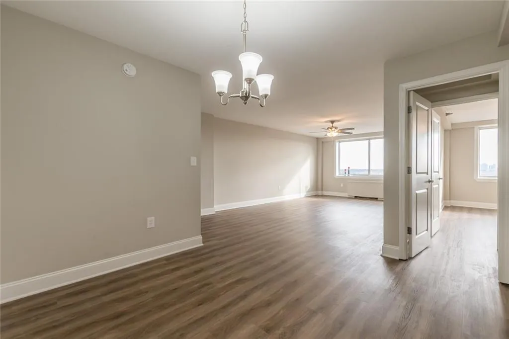 2479 Peachtree Road Ne Unit 1302, Atlanta, Georgia 30305, 1 Bedroom Bedrooms, ,1 BathroomBathrooms,Residential,Sold,2479 Peachtree Road Ne Unit 1302,6677804