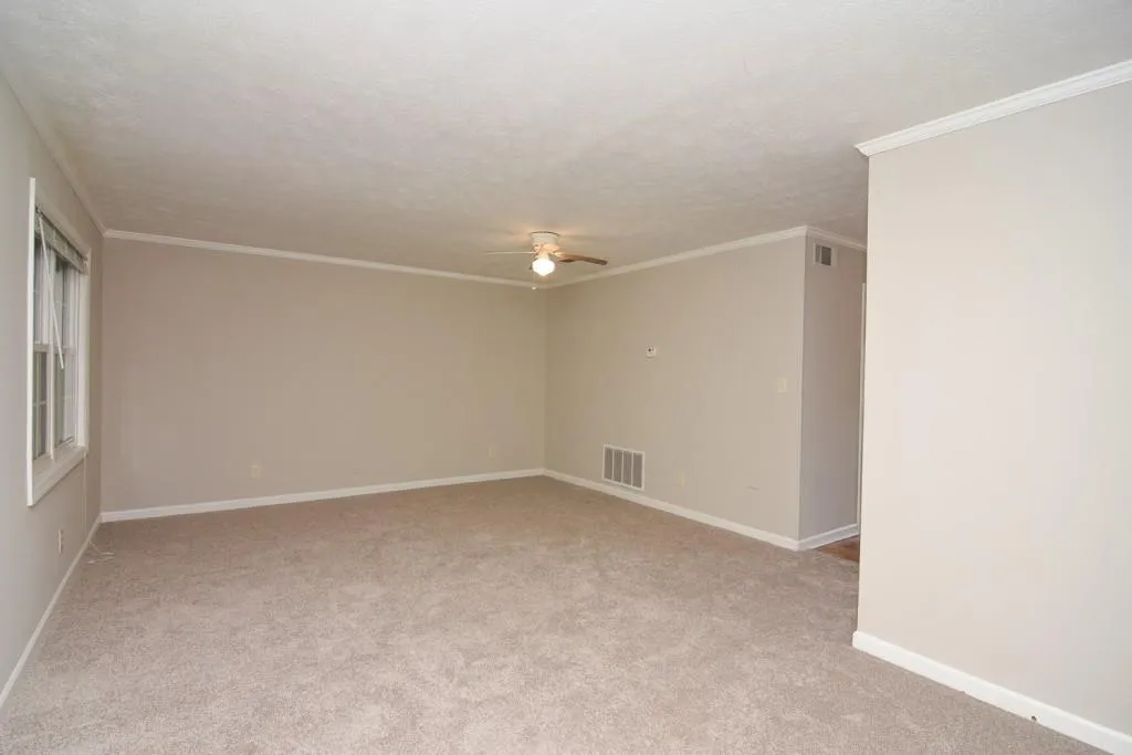 340 Winding River Drive Unit D, Sandy Springs, Georgia 30350, 2 Bedrooms Bedrooms, ,2 BathroomsBathrooms,Residential,Sold,340 Winding River Drive Unit D,5903837