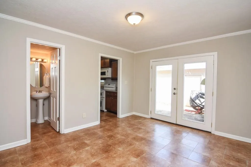 340 Winding River Drive Unit D, Sandy Springs, Georgia 30350, 2 Bedrooms Bedrooms, ,2 BathroomsBathrooms,Residential,Sold,340 Winding River Drive Unit D,5903837