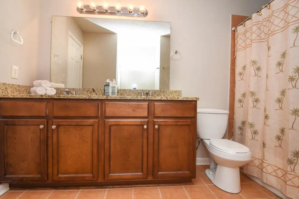 340 Winding River Drive Unit D, Sandy Springs, Georgia 30350, 2 Bedrooms Bedrooms, ,2 BathroomsBathrooms,Residential,Sold,340 Winding River Drive Unit D,5903837