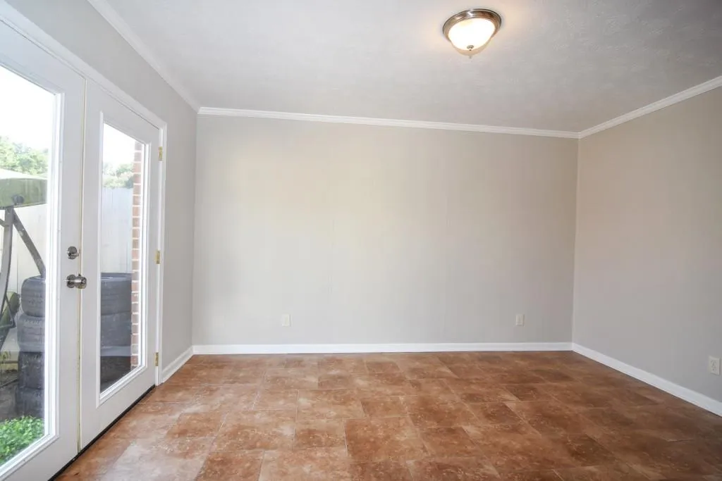 340 Winding River Drive Unit D, Sandy Springs, Georgia 30350, 2 Bedrooms Bedrooms, ,2 BathroomsBathrooms,Residential,Sold,340 Winding River Drive Unit D,5903837