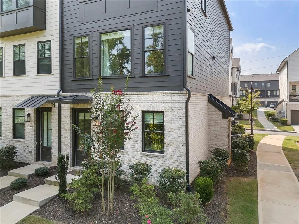 6589 Beacon Drive, Atlanta, Georgia 30328, 3 Bedrooms Bedrooms, ,3 BathroomsBathrooms,Residential,Sold,6589 Beacon Drive,7461548 6589 Beacon Drive, Atlanta, Georgia 30328, 3 Bedrooms Bedrooms, ,3 BathroomsBathrooms,Residential,Sold,6589 Beacon Drive,7461548