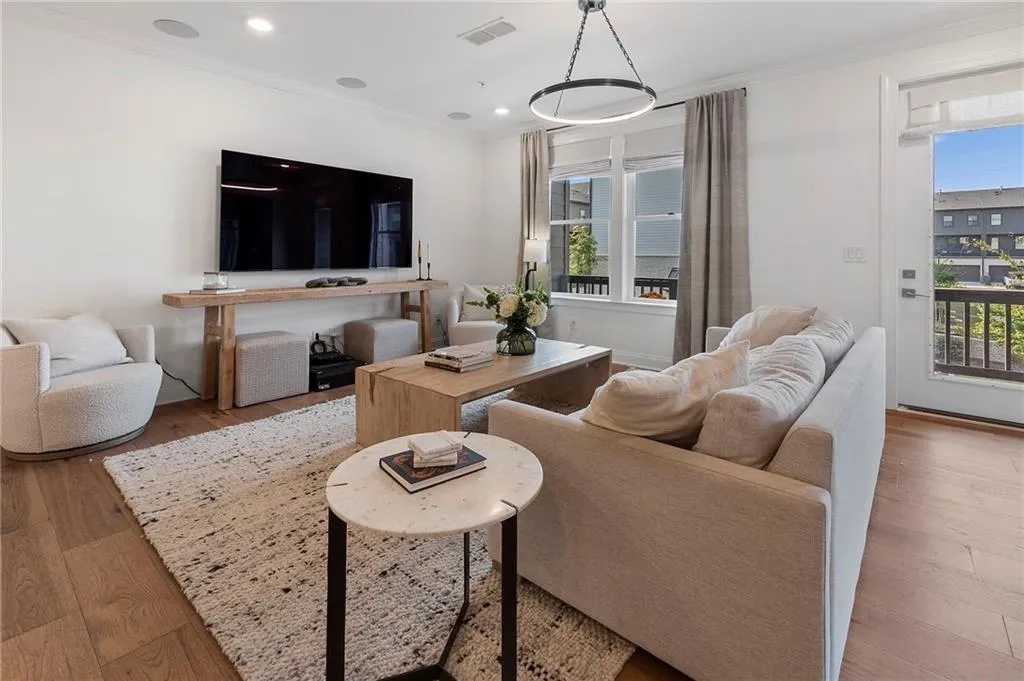 6589 Beacon Drive, Atlanta, Georgia 30328, 3 Bedrooms Bedrooms, ,3 BathroomsBathrooms,Residential,Sold,6589 Beacon Drive,7461548 6589 Beacon Drive, Atlanta, Georgia 30328, 3 Bedrooms Bedrooms, ,3 BathroomsBathrooms,Residential,Sold,6589 Beacon Drive,7461548