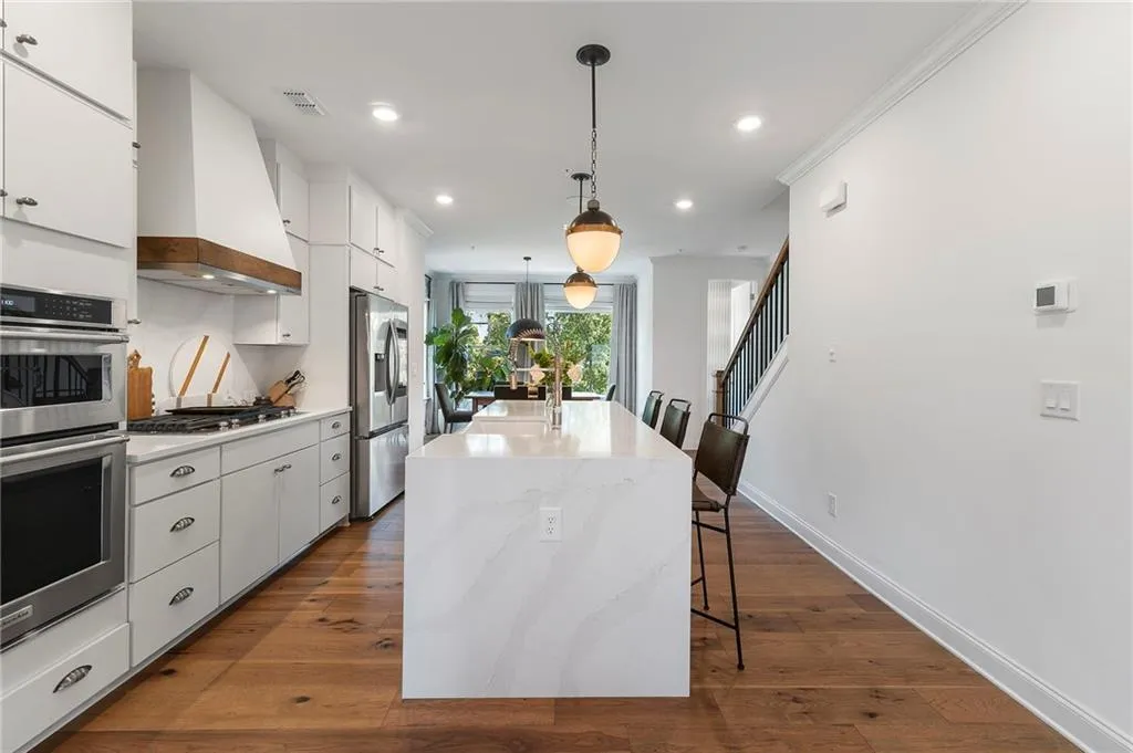 6589 Beacon Drive, Atlanta, Georgia 30328, 3 Bedrooms Bedrooms, ,3 BathroomsBathrooms,Residential,Sold,6589 Beacon Drive,7461548 6589 Beacon Drive, Atlanta, Georgia 30328, 3 Bedrooms Bedrooms, ,3 BathroomsBathrooms,Residential,Sold,6589 Beacon Drive,7461548