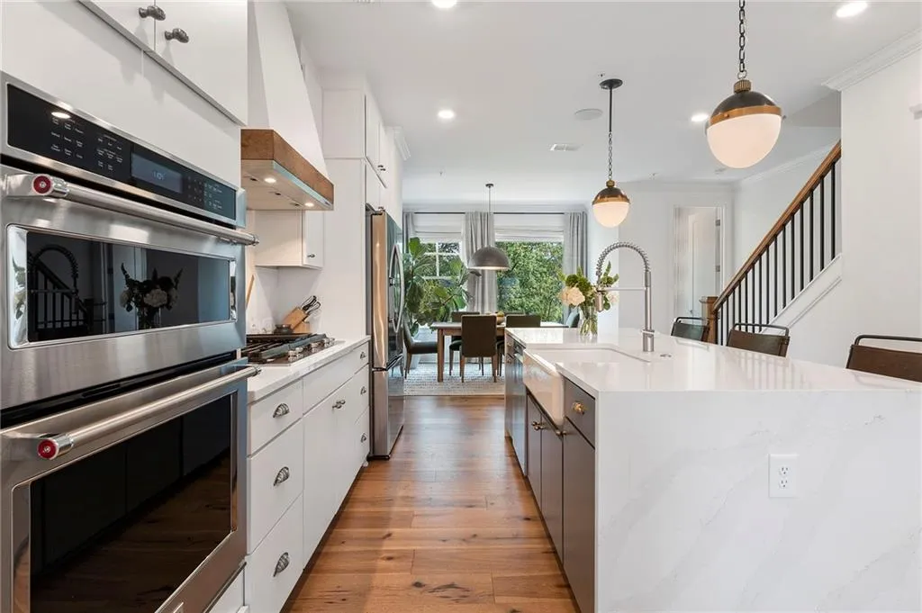 6589 Beacon Drive, Atlanta, Georgia 30328, 3 Bedrooms Bedrooms, ,3 BathroomsBathrooms,Residential,Sold,6589 Beacon Drive,7461548 6589 Beacon Drive, Atlanta, Georgia 30328, 3 Bedrooms Bedrooms, ,3 BathroomsBathrooms,Residential,Sold,6589 Beacon Drive,7461548