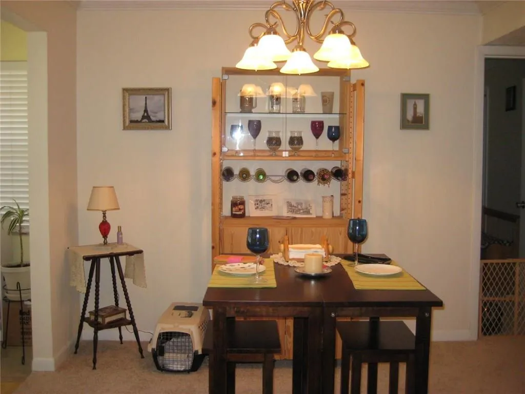 5157 Roswell Road Unit 9, Atlanta, Georgia 30342, 1 Bedroom Bedrooms, ,1 BathroomBathrooms,Residential,Sold,5157 Roswell Road Unit 9,5649714