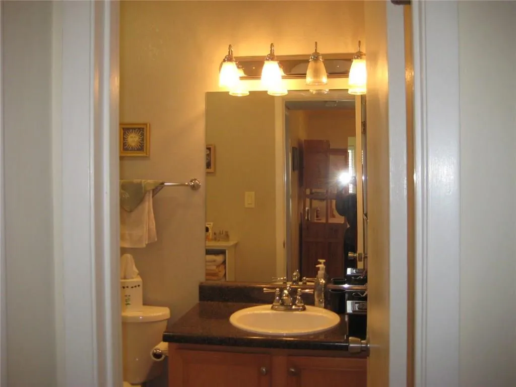 5157 Roswell Road Unit 9, Atlanta, Georgia 30342, 1 Bedroom Bedrooms, ,1 BathroomBathrooms,Residential,Sold,5157 Roswell Road Unit 9,5649714