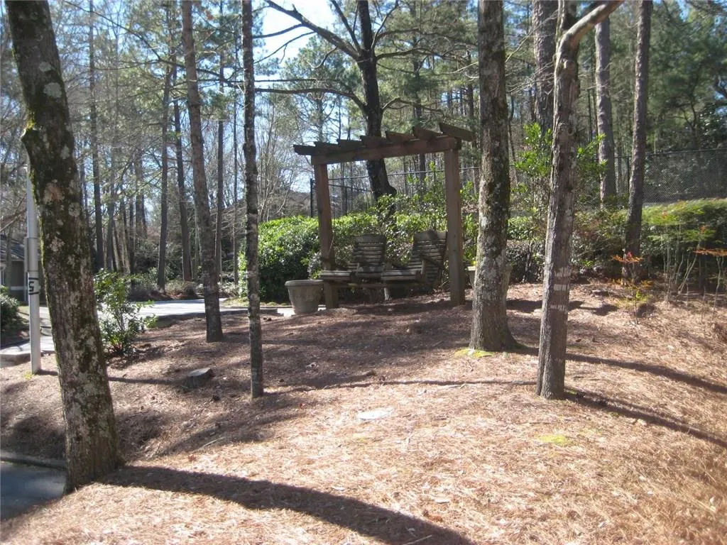 5157 Roswell Road Unit 9, Atlanta, Georgia 30342, 1 Bedroom Bedrooms, ,1 BathroomBathrooms,Residential,Sold,5157 Roswell Road Unit 9,5649714