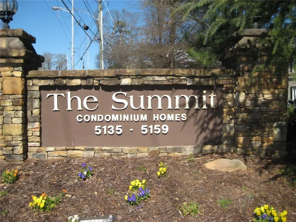 5157 Roswell Road Unit 9, Atlanta, Georgia 30342, 1 Bedroom Bedrooms, ,1 BathroomBathrooms,Residential,Sold,5157 Roswell Road Unit 9,5649714