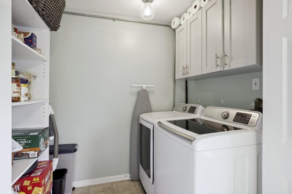 Walk In Laundry Room provides tons of Extra Storage.