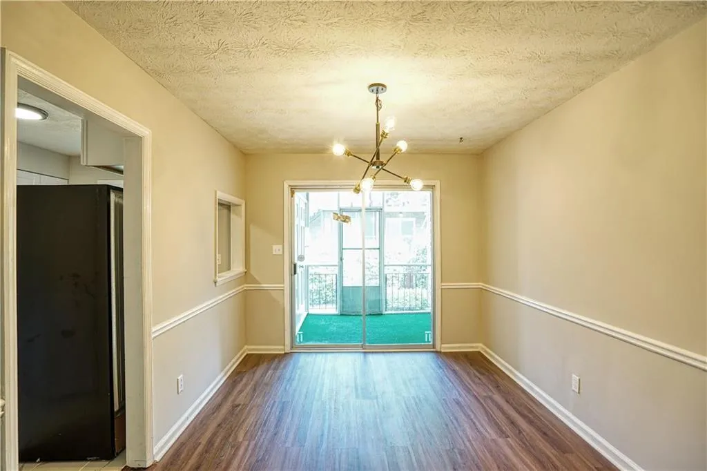 6700 Roswell Road Unit 31a, Atlanta, Georgia 30328, 2 Bedrooms Bedrooms, ,2 BathroomsBathrooms,Residential,Sold,6700 Roswell Road Unit 31a,6757834