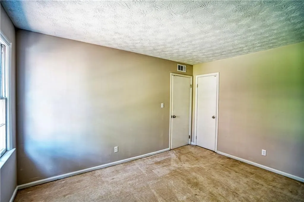 6700 Roswell Road Unit 31a, Atlanta, Georgia 30328, 2 Bedrooms Bedrooms, ,2 BathroomsBathrooms,Residential,Sold,6700 Roswell Road Unit 31a,6757834