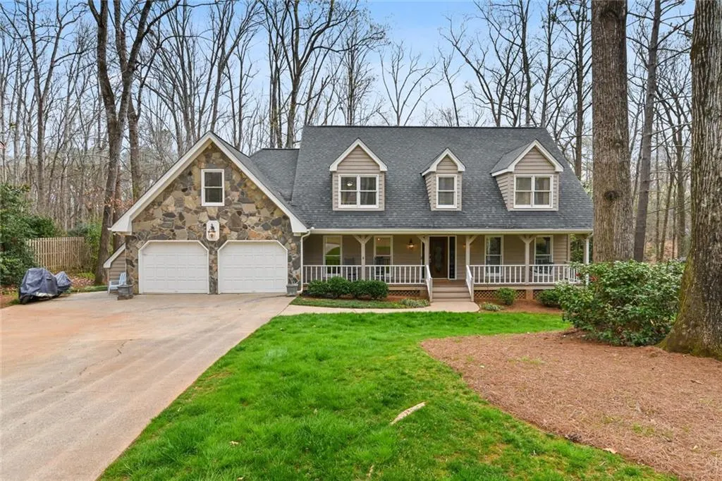 7115 Cherry Bluff Drive, Sandy Springs, Georgia 30350, 4 Bedrooms Bedrooms, ,4 BathroomsBathrooms,Residential,Sold,7115 Cherry Bluff Drive,6860247