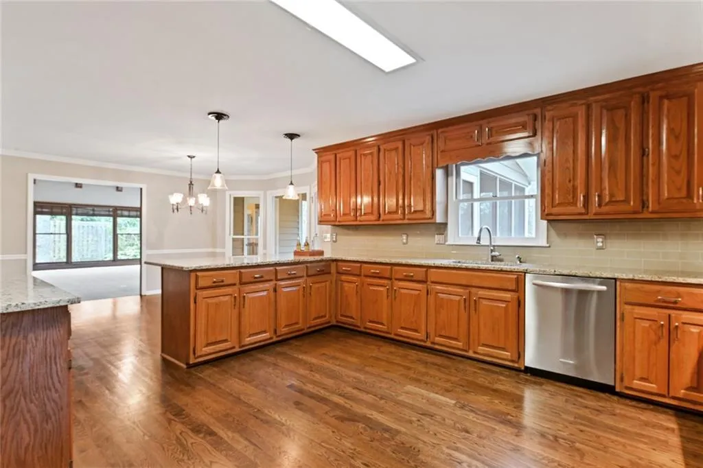 7115 Cherry Bluff Drive, Sandy Springs, Georgia 30350, 4 Bedrooms Bedrooms, ,4 BathroomsBathrooms,Residential,Sold,7115 Cherry Bluff Drive,6860247