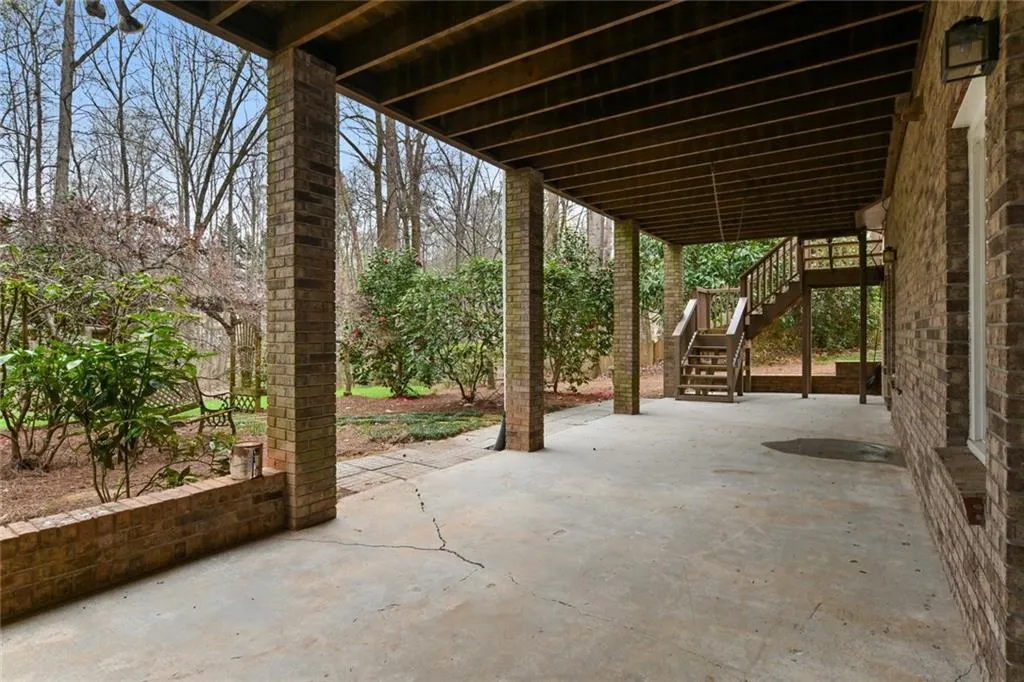 7115 Cherry Bluff Drive, Sandy Springs, Georgia 30350, 4 Bedrooms Bedrooms, ,4 BathroomsBathrooms,Residential,Sold,7115 Cherry Bluff Drive,6860247