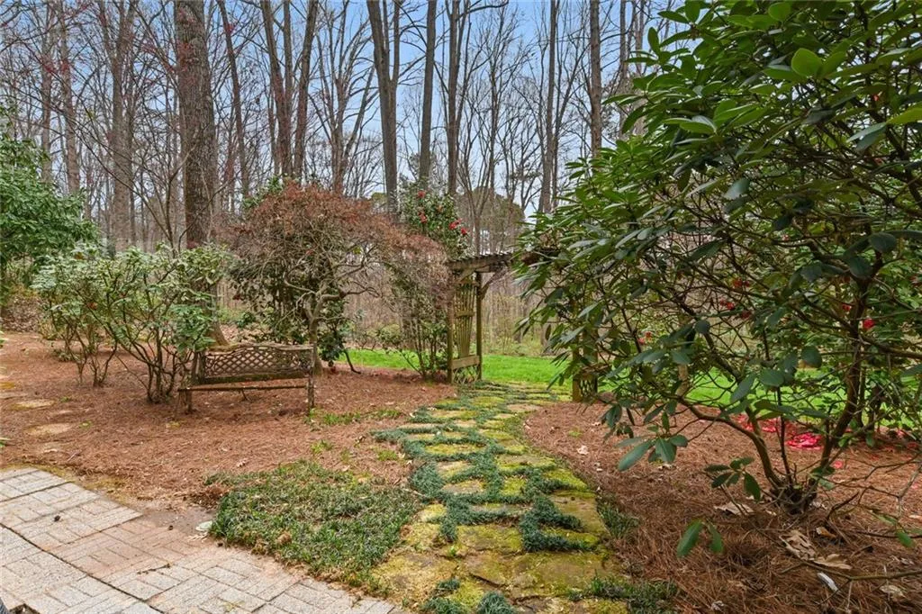 7115 Cherry Bluff Drive, Sandy Springs, Georgia 30350, 4 Bedrooms Bedrooms, ,4 BathroomsBathrooms,Residential,Sold,7115 Cherry Bluff Drive,6860247