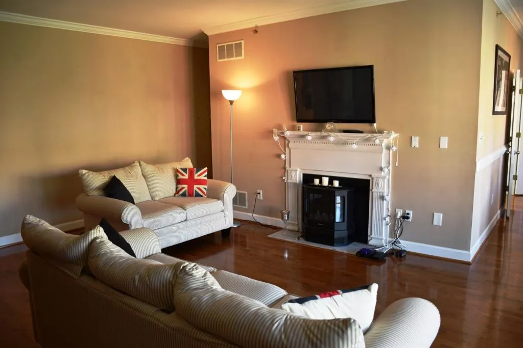 3203 Lenox Road Ne Unit 38, Atlanta, Georgia 30324, 2 Bedrooms Bedrooms, ,2 BathroomsBathrooms,Residential,Sold,3203 Lenox Road Ne Unit 38,5766472