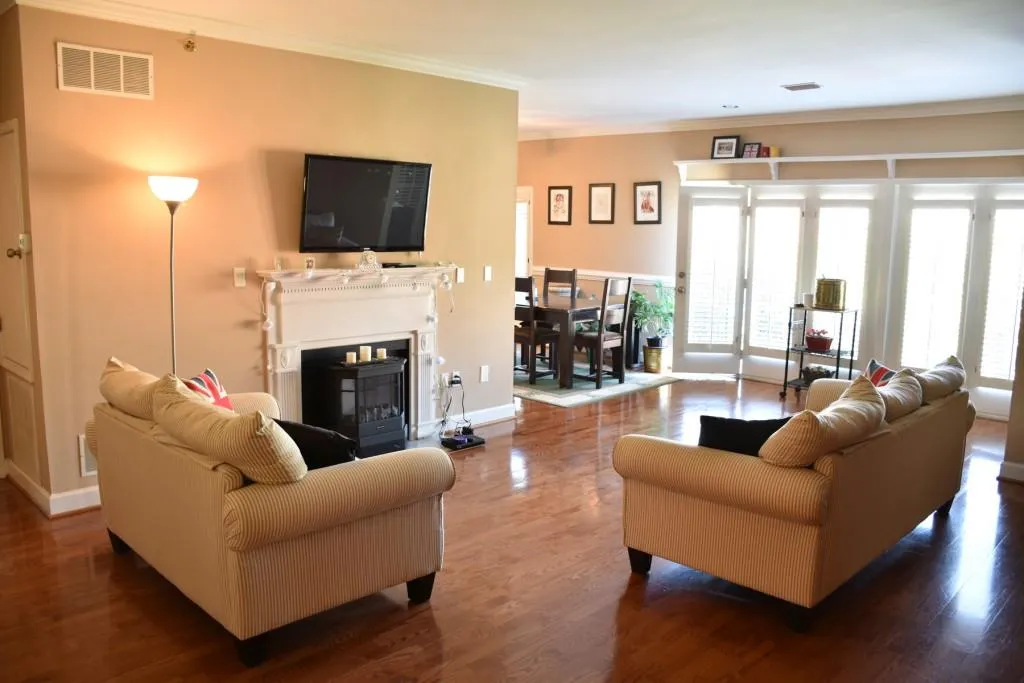 3203 Lenox Road Ne Unit 38, Atlanta, Georgia 30324, 2 Bedrooms Bedrooms, ,2 BathroomsBathrooms,Residential,Sold,3203 Lenox Road Ne Unit 38,5766472