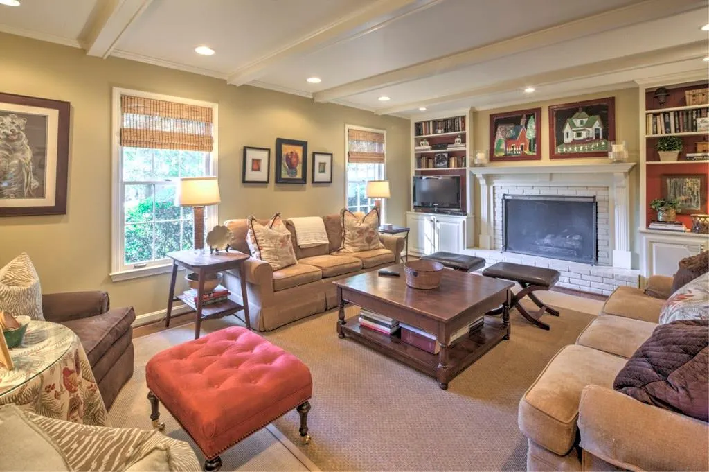 930 Landmark Drive, Sandy Springs, Georgia 30342, 4 Bedrooms Bedrooms, ,3 BathroomsBathrooms,Residential,Sold,930 Landmark Drive,5764324